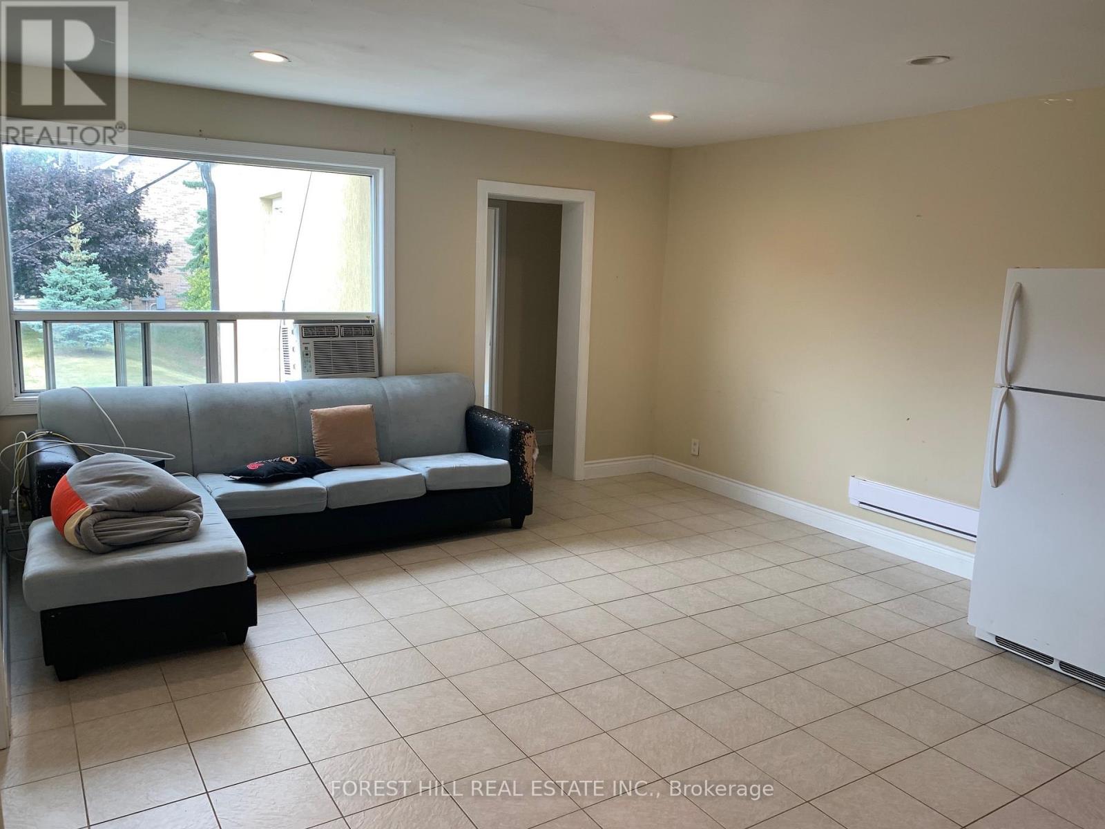 3 - 3430 Lakeshore Boulevard W, Toronto, Ontario  M8W 1N3 - Photo 2 - W12657360