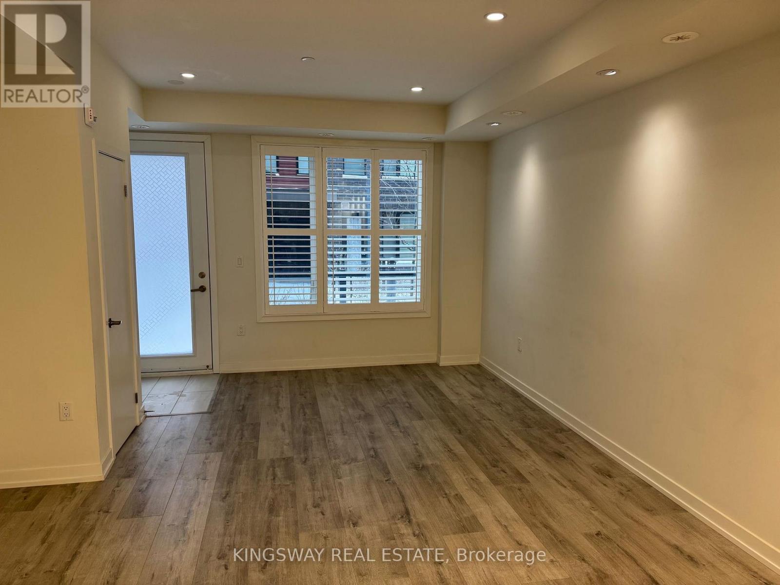 30 - 3550 Colonial Drive, Mississauga, Ontario  L5L 0C1 - Photo 3 - W12648862