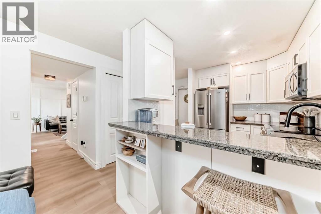 149, 66 Glamis Green Sw, Calgary, Alberta  T2E 6V1 - Photo 6 - A2274737