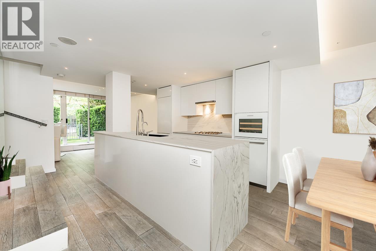 938 Beatty Street, Vancouver, British Columbia  V6Z 3G6 - Photo 4 - R3074900