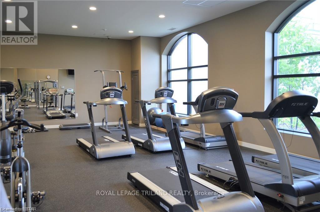 607 - 240 Villagewalk Boulevard, London North, Ontario  N6G 0W6 - Photo 13 - X12657620