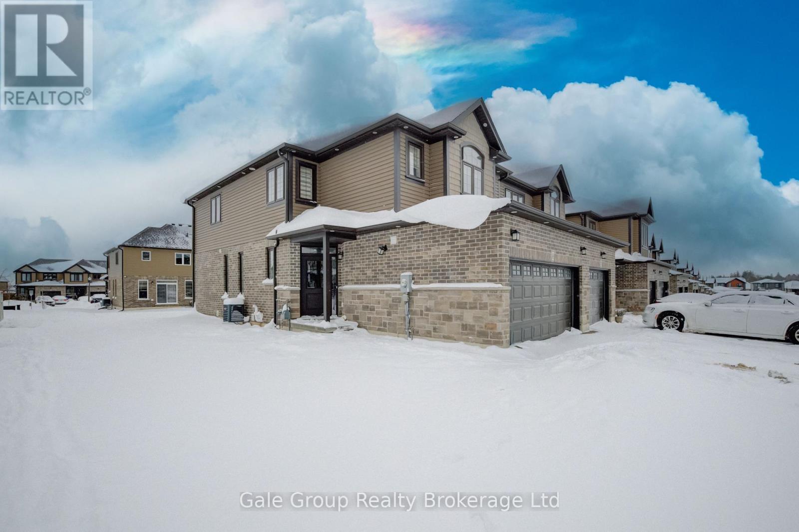 169 Links Crescent, Woodstock, Ontario  N4S 0L9 - Photo 2 - X12654294