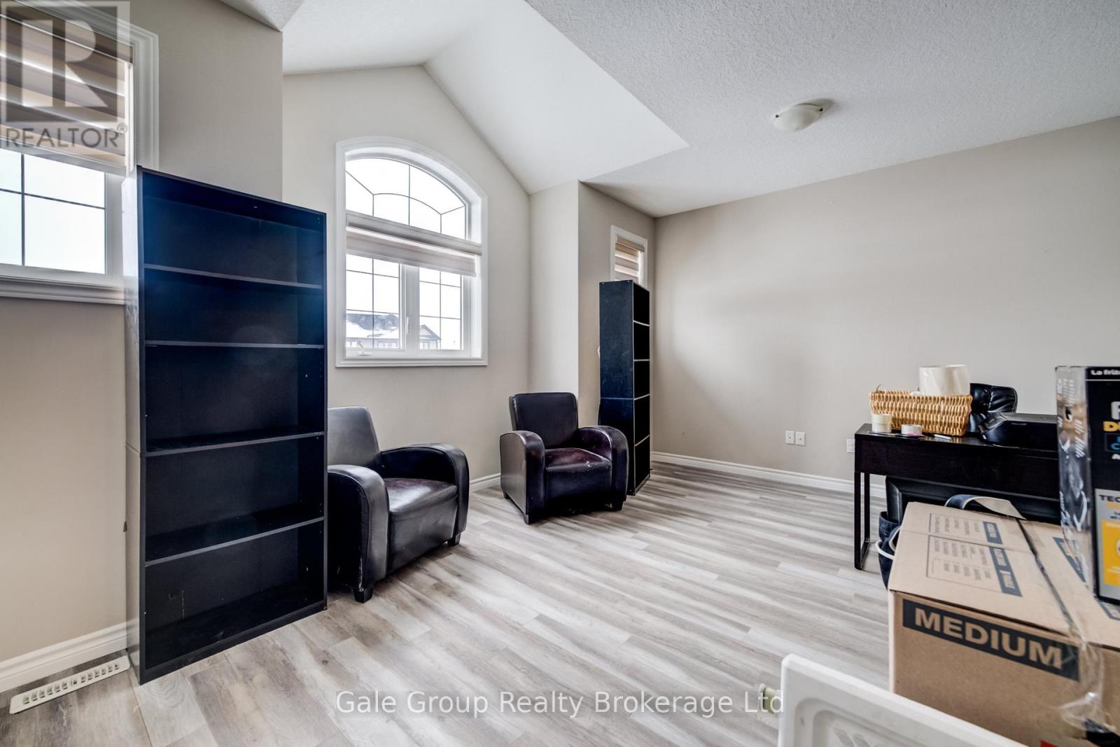 169 Links Crescent, Woodstock, Ontario  N4S 0L9 - Photo 18 - X12654294