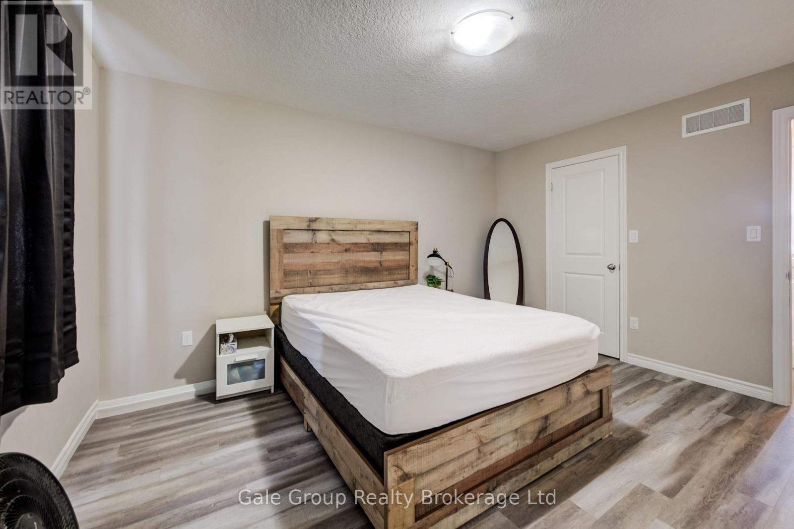 169 Links Crescent, Woodstock, Ontario  N4S 0L9 - Photo 25 - X12654294