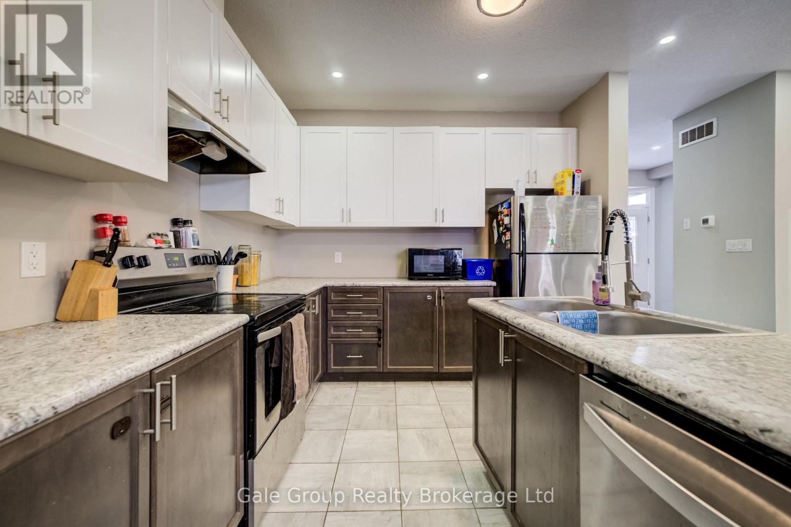 169 Links Crescent, Woodstock, Ontario  N4S 0L9 - Photo 6 - X12654294