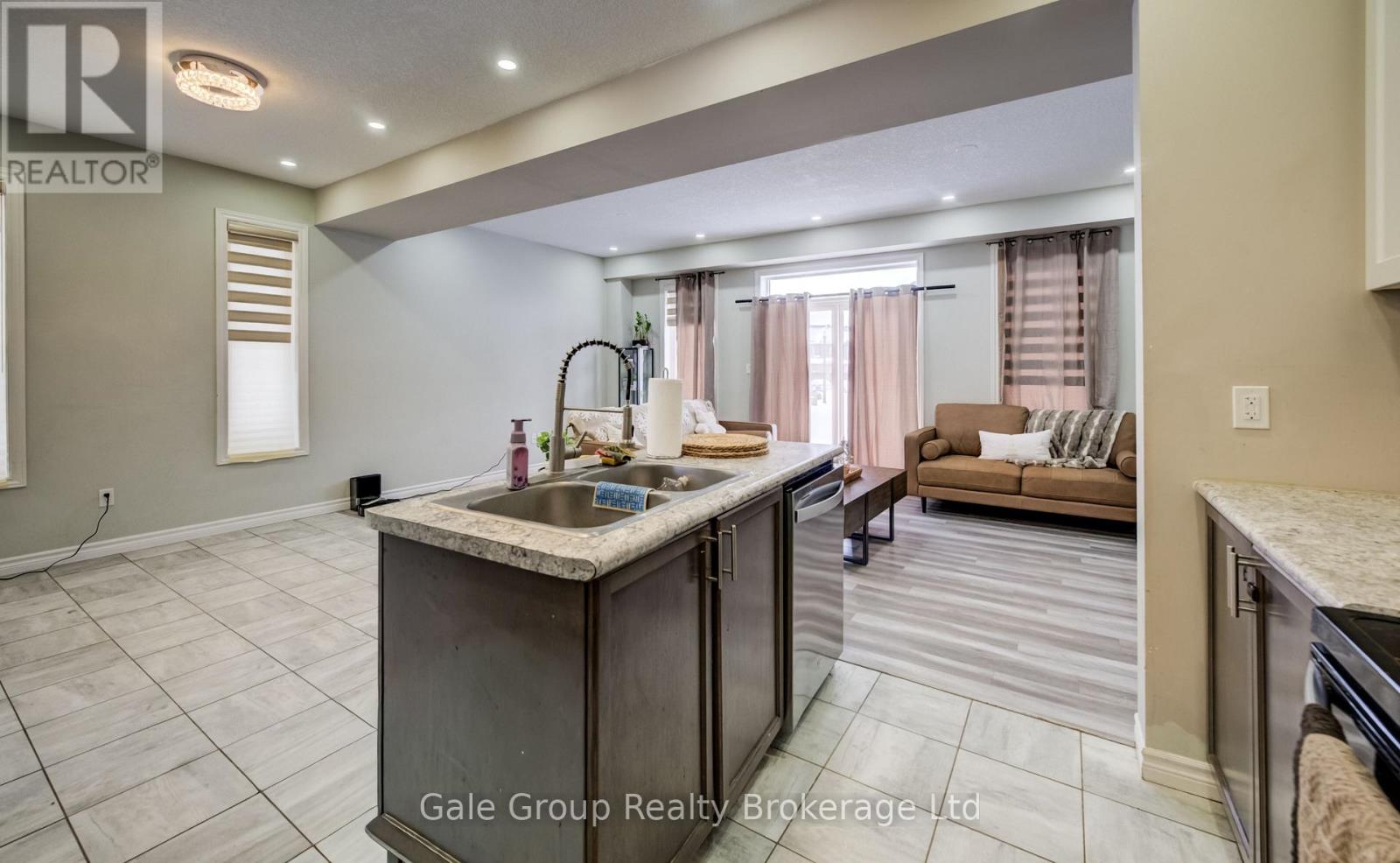 169 Links Crescent, Woodstock, Ontario  N4S 0L9 - Photo 7 - X12654294