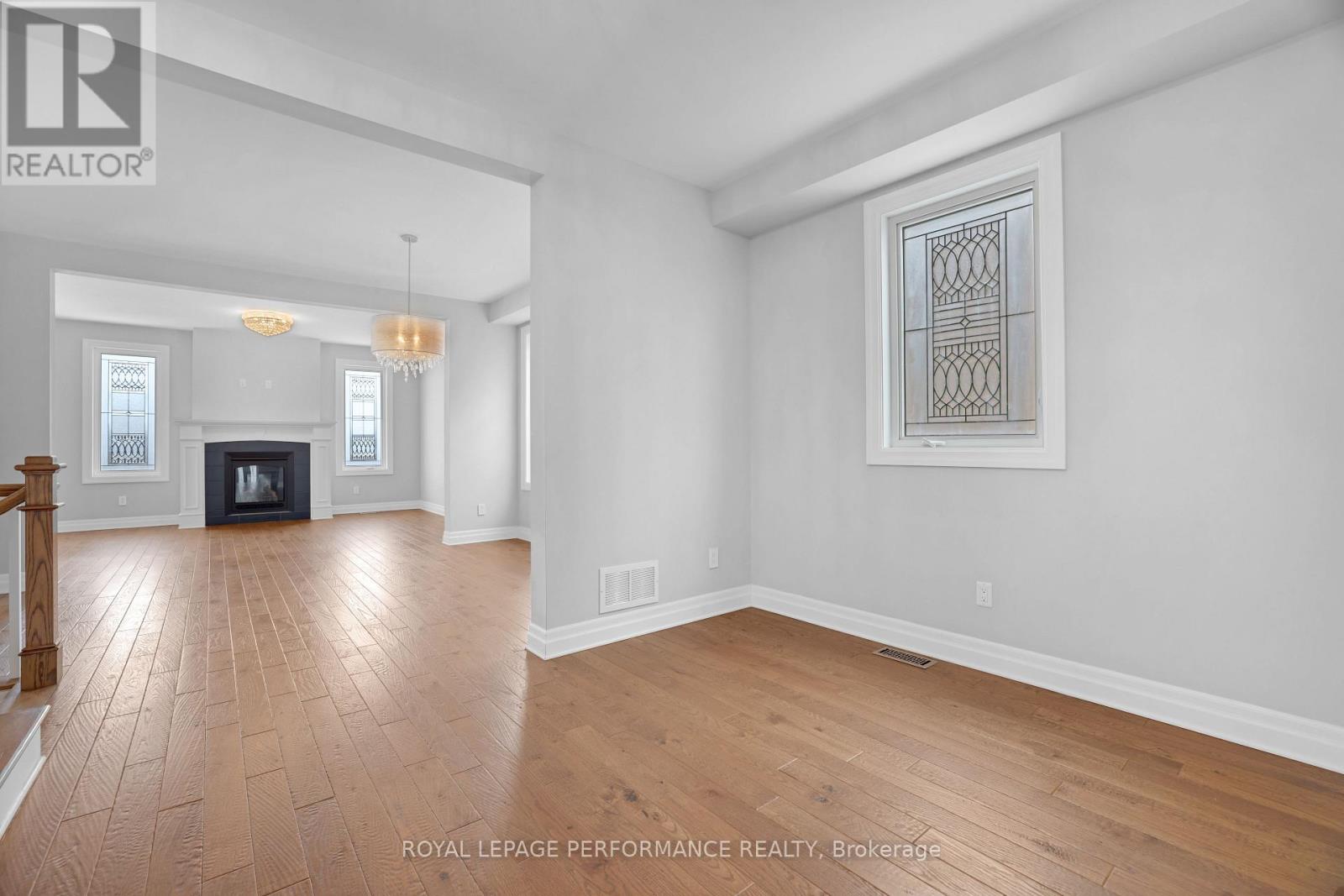 508 Yellow Birch Street, Ottawa, Ontario  K1W 0J3 - Photo 7 - X12657662