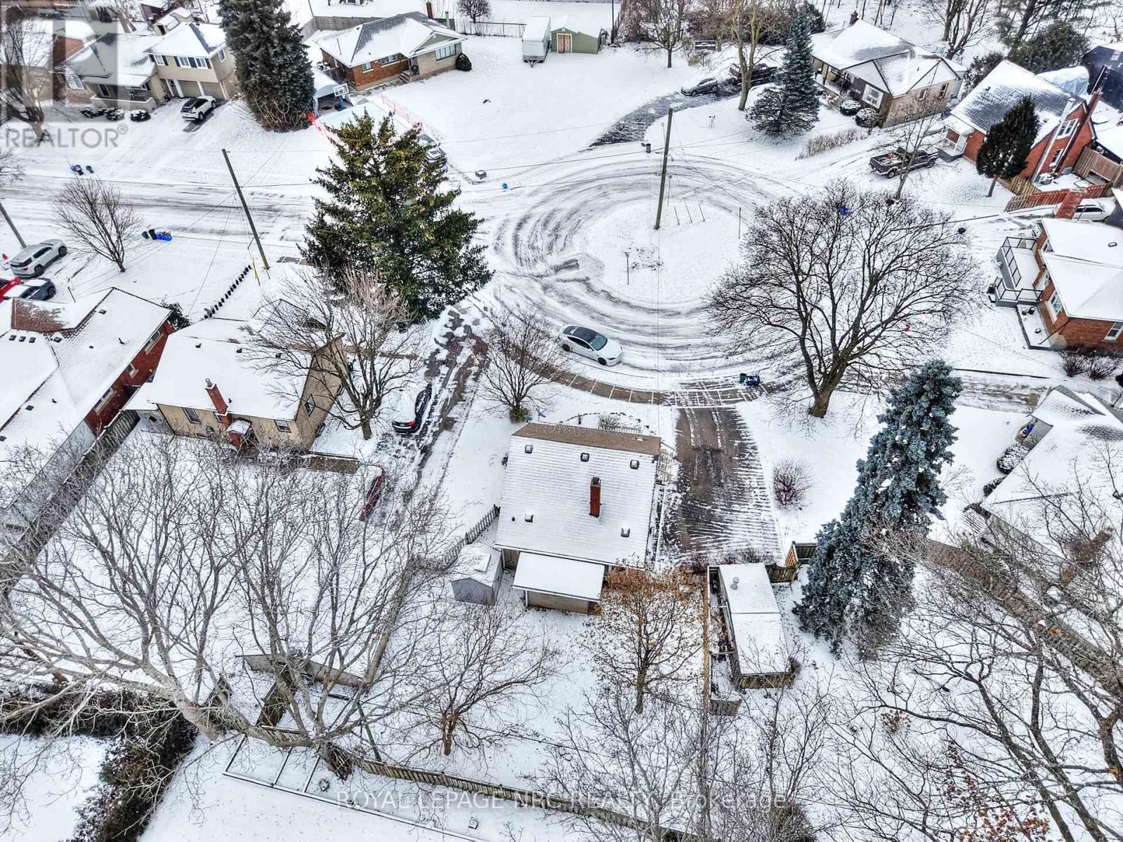 6151 Harvey Street, Niagara Falls, Ontario  L2J 2A9 - Photo 35 - X12657634