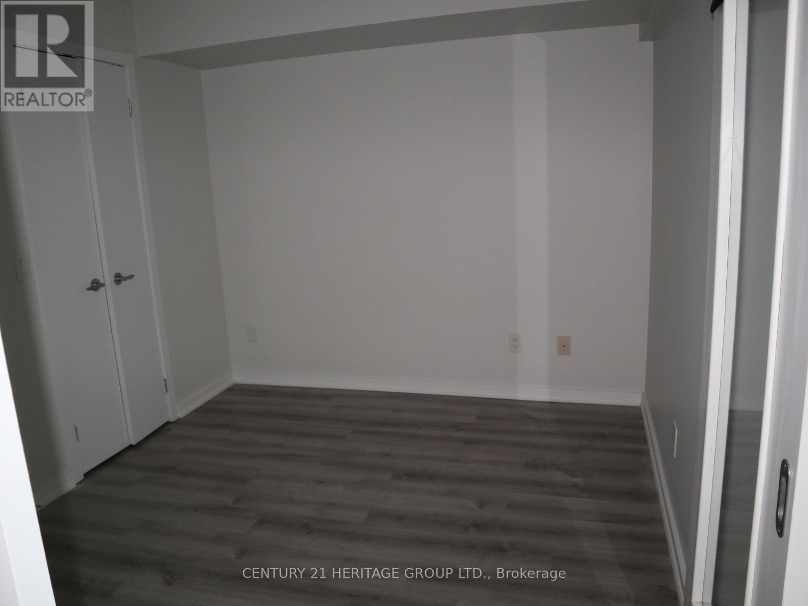 604 - 8 York Street, Toronto, Ontario  M5J 2Y2 - Photo 14 - C12657616