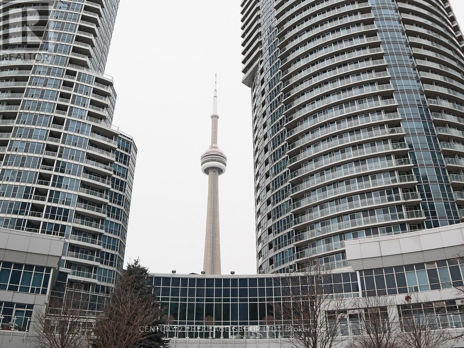 604 - 8 York Street, Toronto, Ontario  M5J 2Y2 - Photo 2 - C12657616