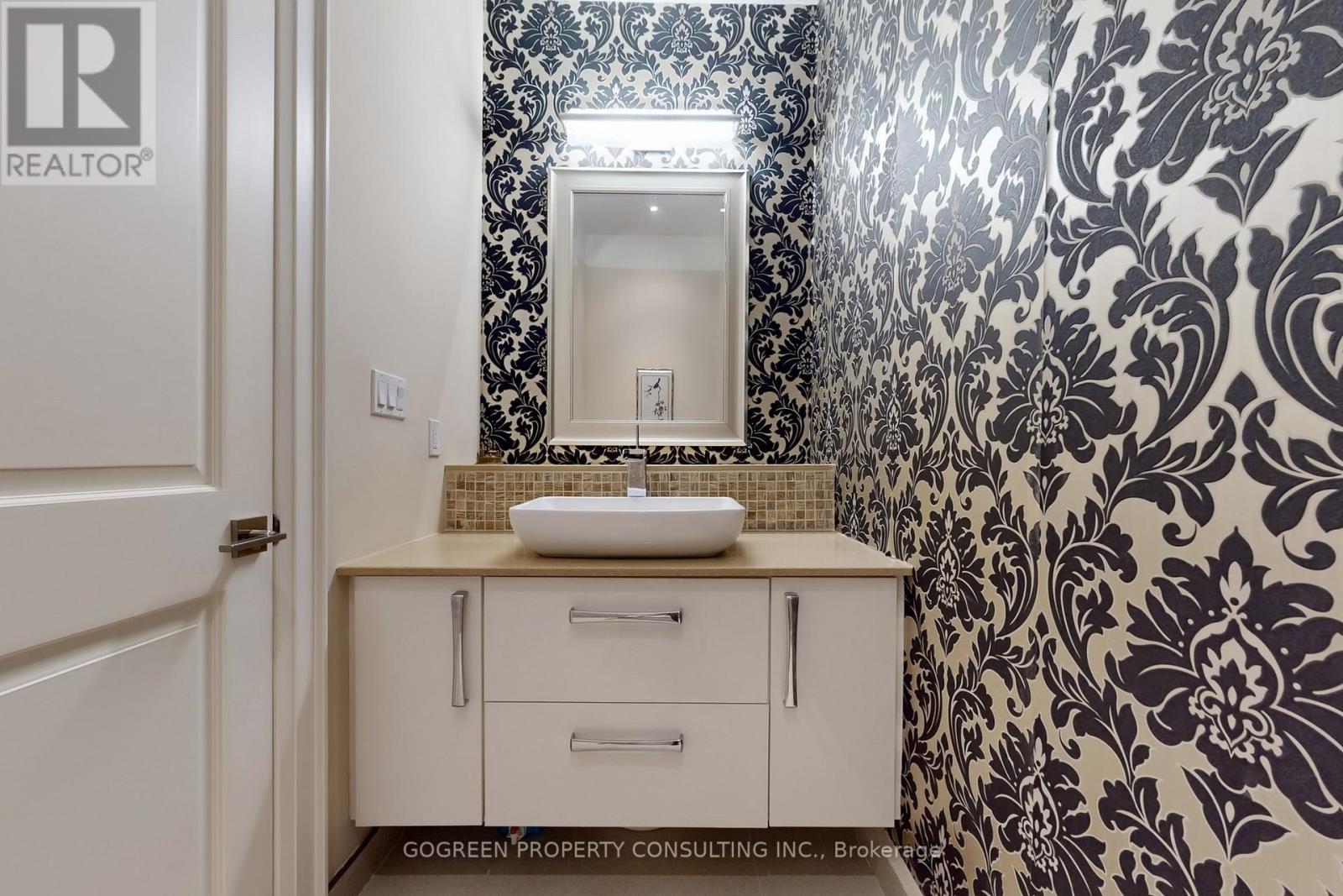 11 Elmview Avenue, Toronto, Ontario  M2N 2S5 - Photo 21 - C12657642