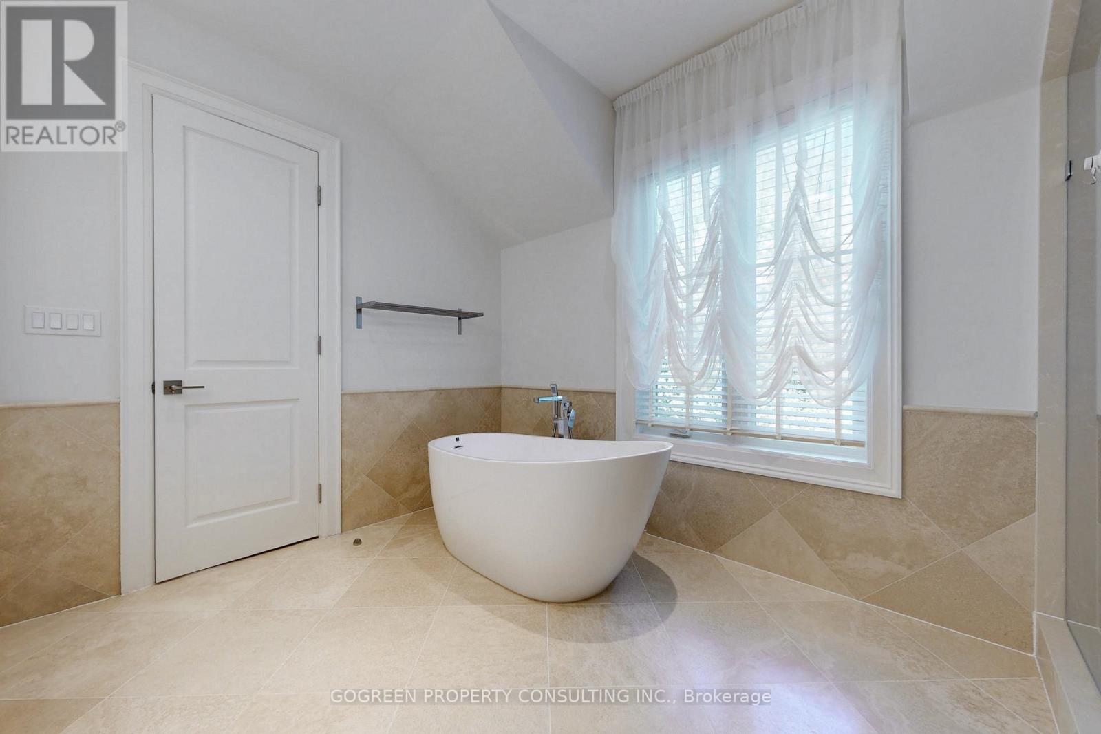 11 Elmview Avenue, Toronto, Ontario  M2N 2S5 - Photo 27 - C12657642