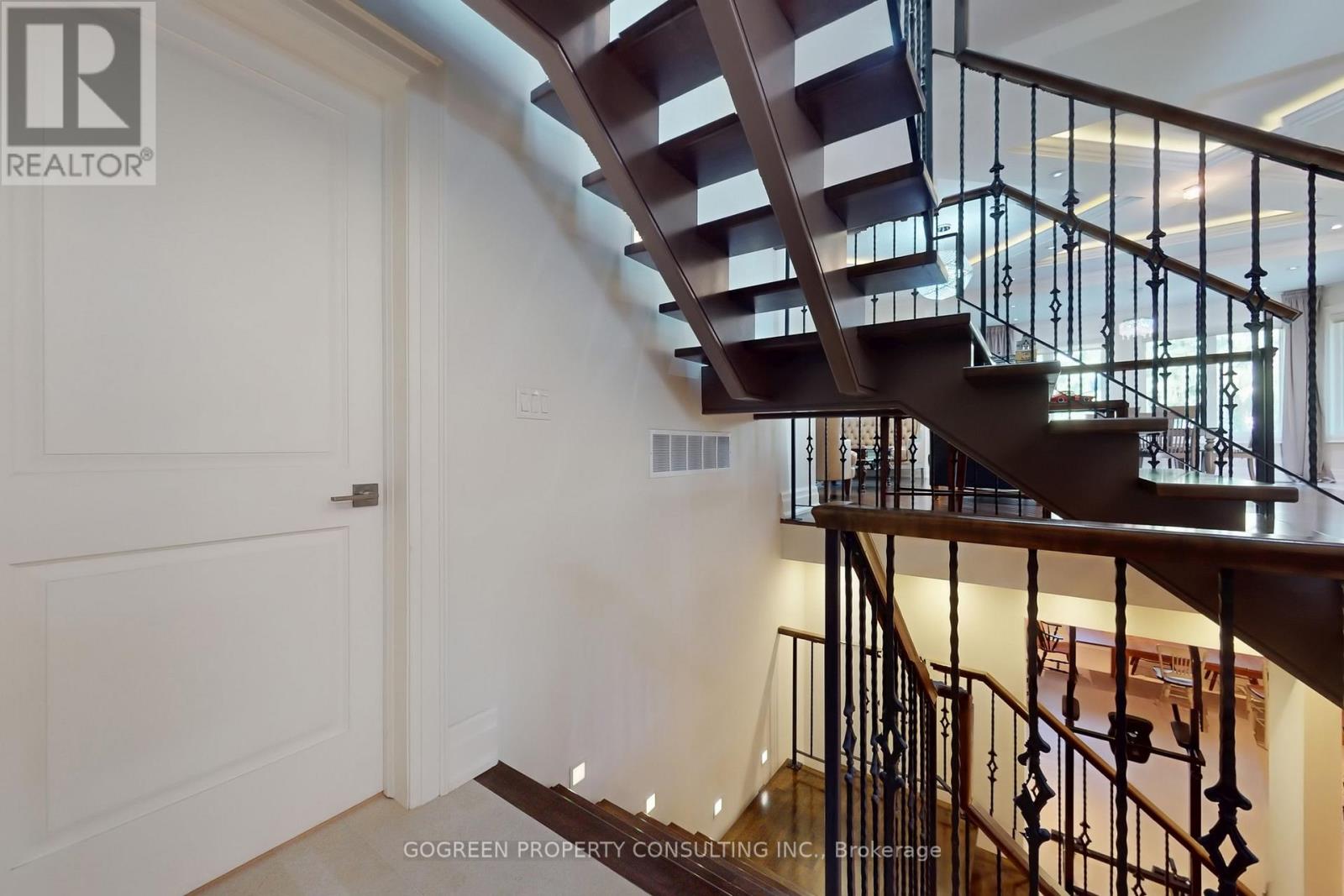 11 Elmview Avenue, Toronto, Ontario  M2N 2S5 - Photo 41 - C12657642