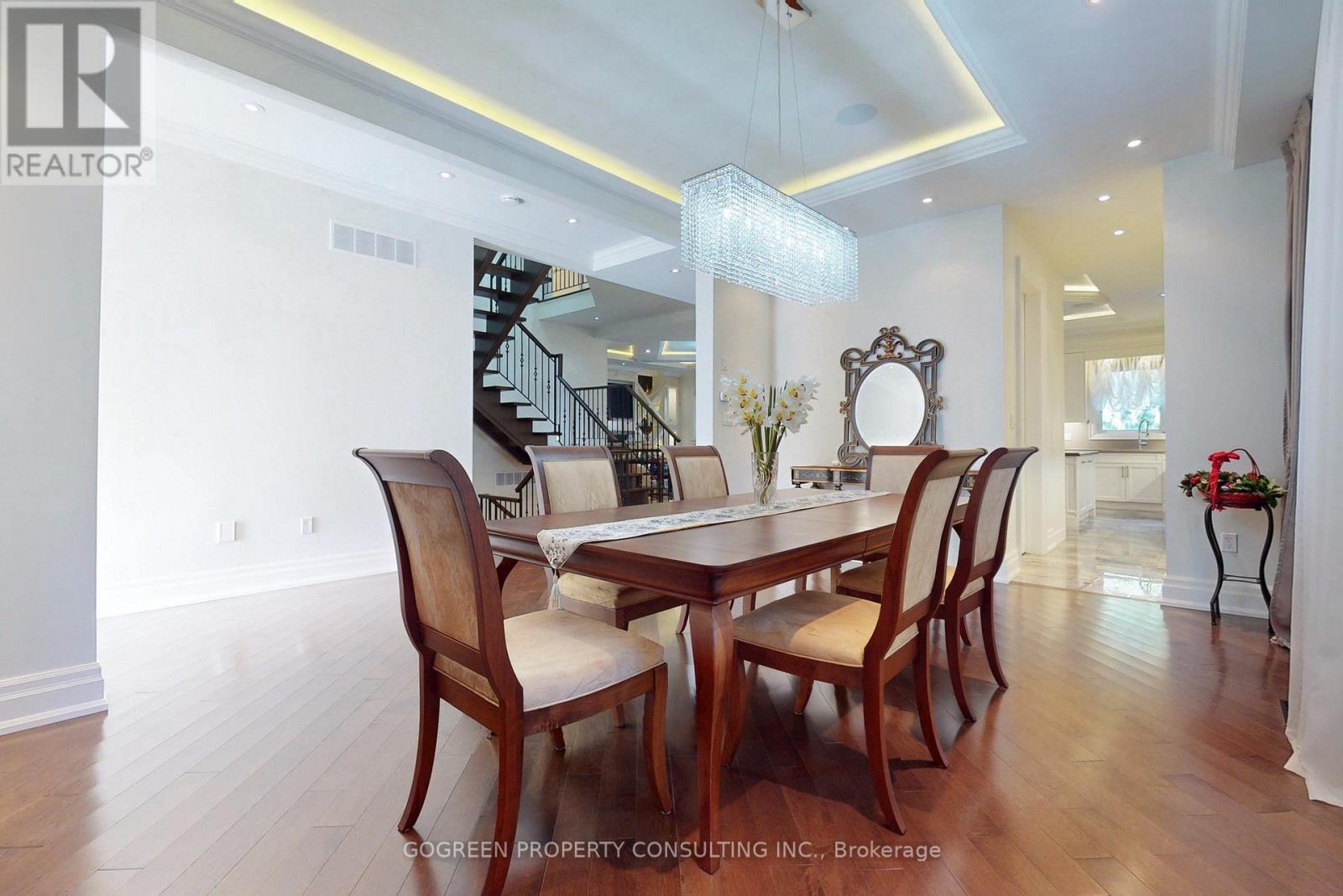 11 Elmview Avenue, Toronto, Ontario  M2N 2S5 - Photo 8 - C12657642