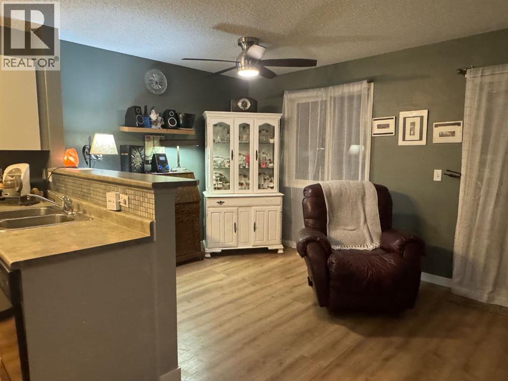 702, 760 Railway Gate Sw, Airdrie, Alberta  T4B 3C5 - Photo 4 - A2276249