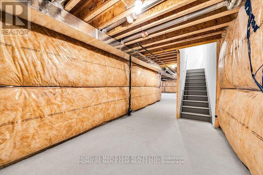 1242 Talisman Manor, Pickering, Ontario  L1X 0R8 - Photo 38 - E12657672