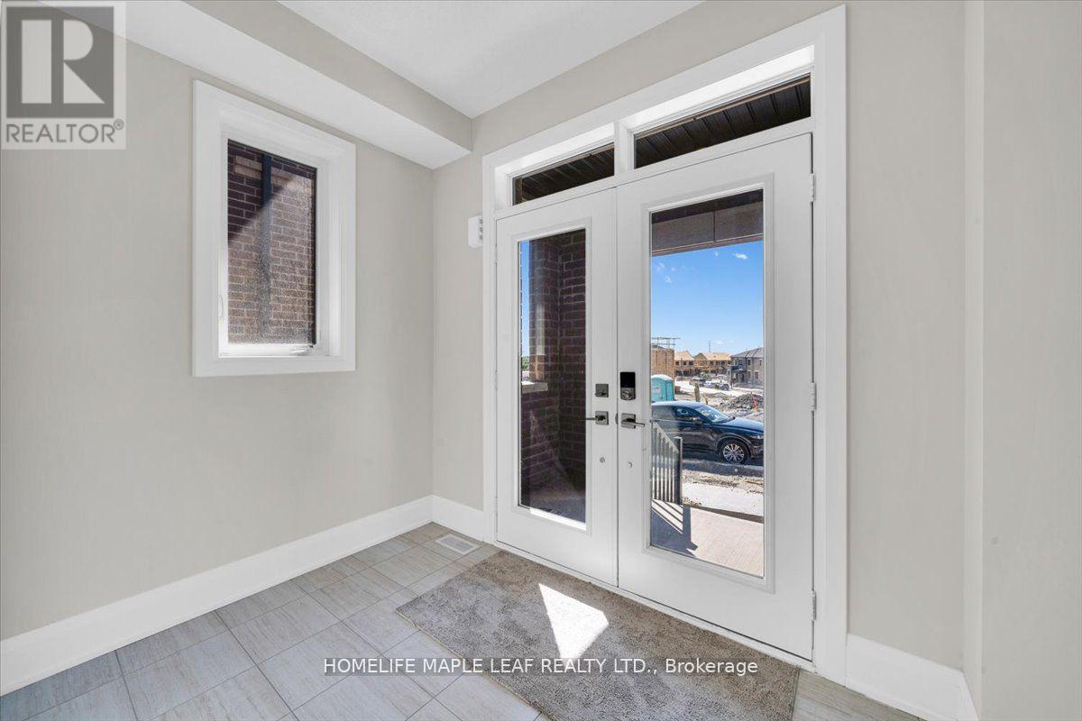 1242 Talisman Manor, Pickering, Ontario  L1X 0R8 - Photo 4 - E12657672