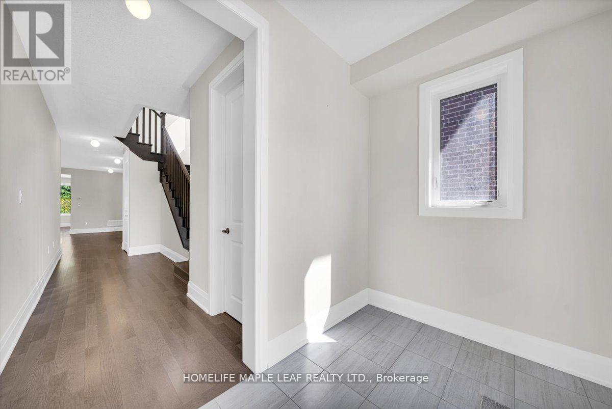 1242 Talisman Manor, Pickering, Ontario  L1X 0R8 - Photo 5 - E12657672