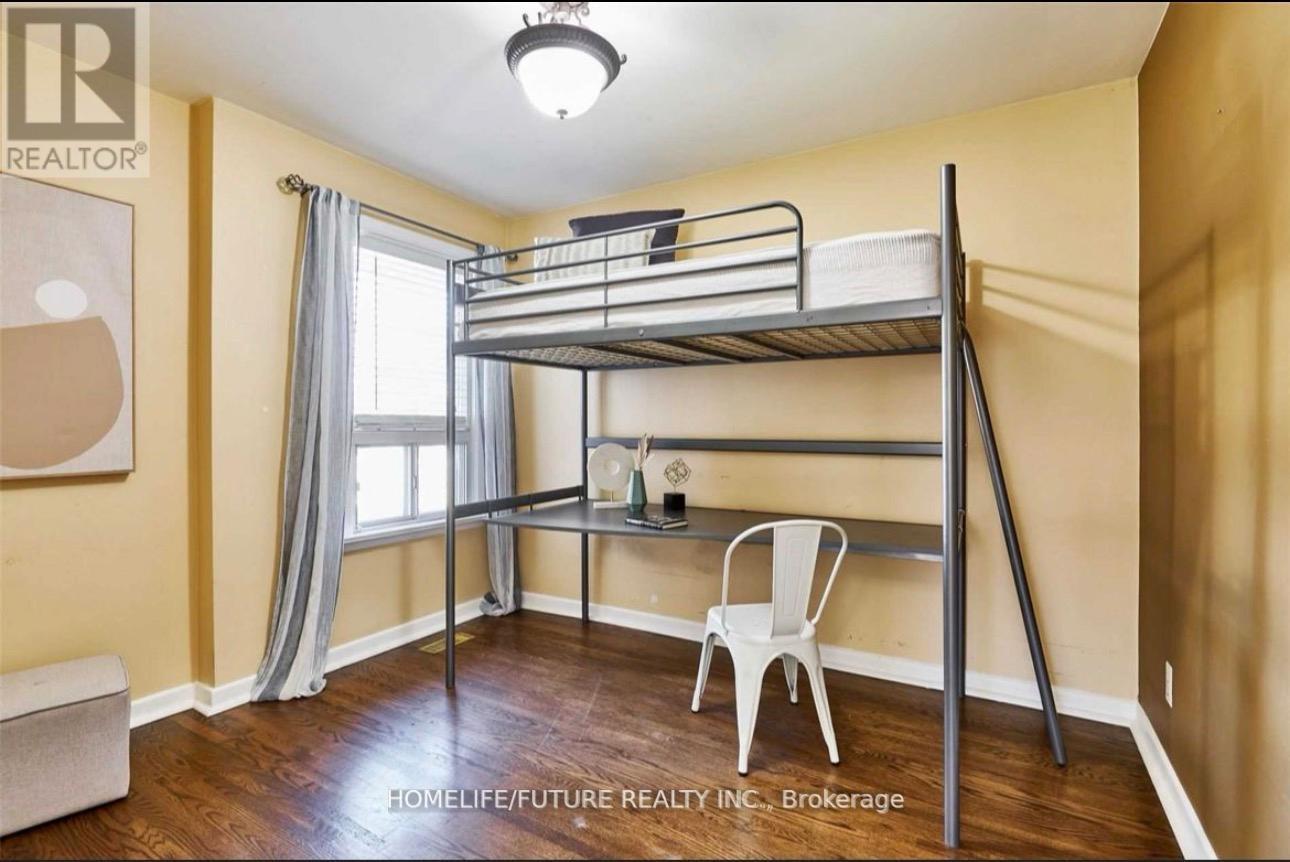 Main - 264 Livingston Road, Toronto, Ontario  M1E 1M1 - Photo 8 - E12657682