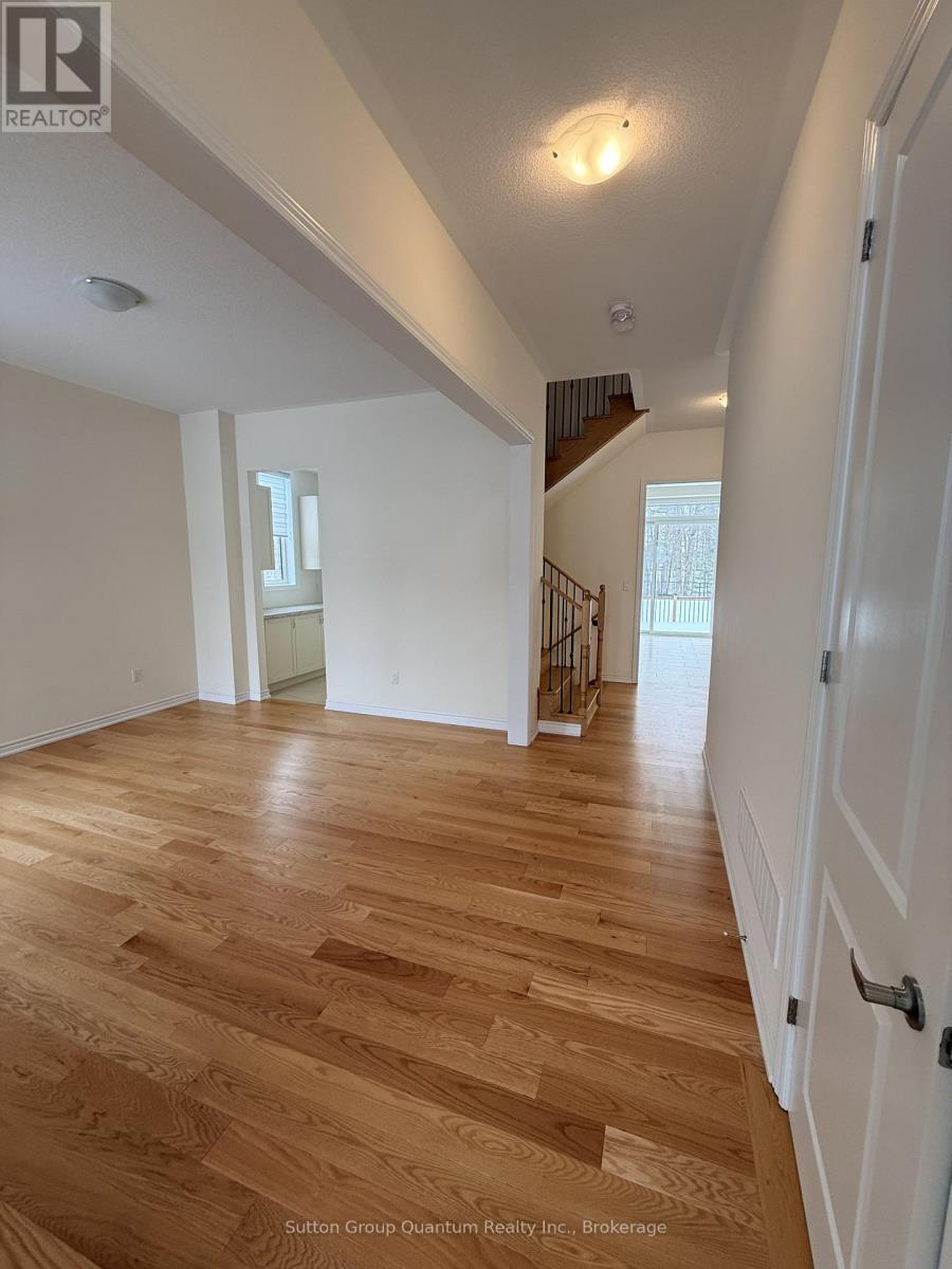 174 Rosanne Circle, Wasaga Beach, Ontario  L9Z 1J7 - Photo 15 - S12643450