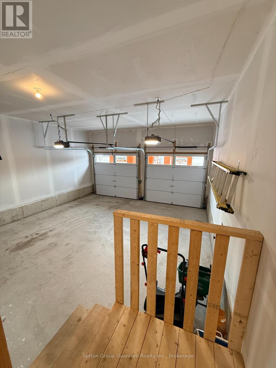 174 Rosanne Circle, Wasaga Beach, Ontario  L9Z 1J7 - Photo 25 - S12643450