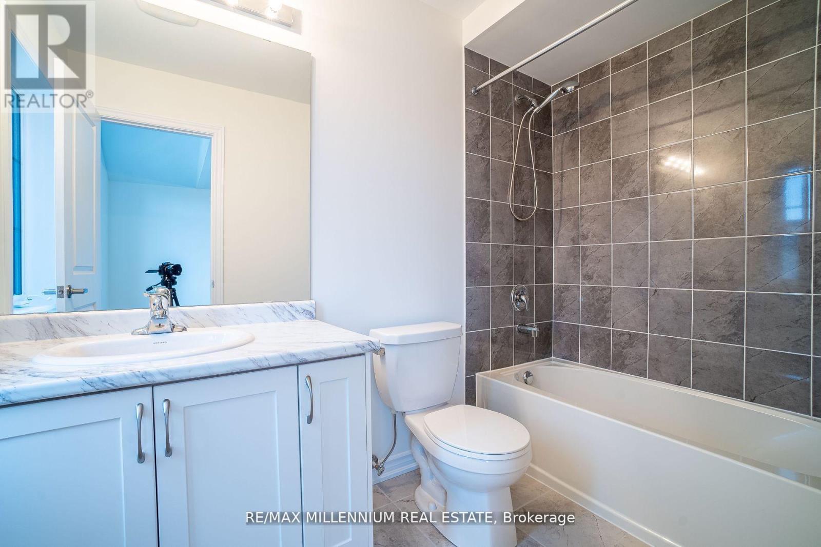 1640 Corsal Court, Innisfil, Ontario  L9S 0P8 - Photo 37 - N12657650