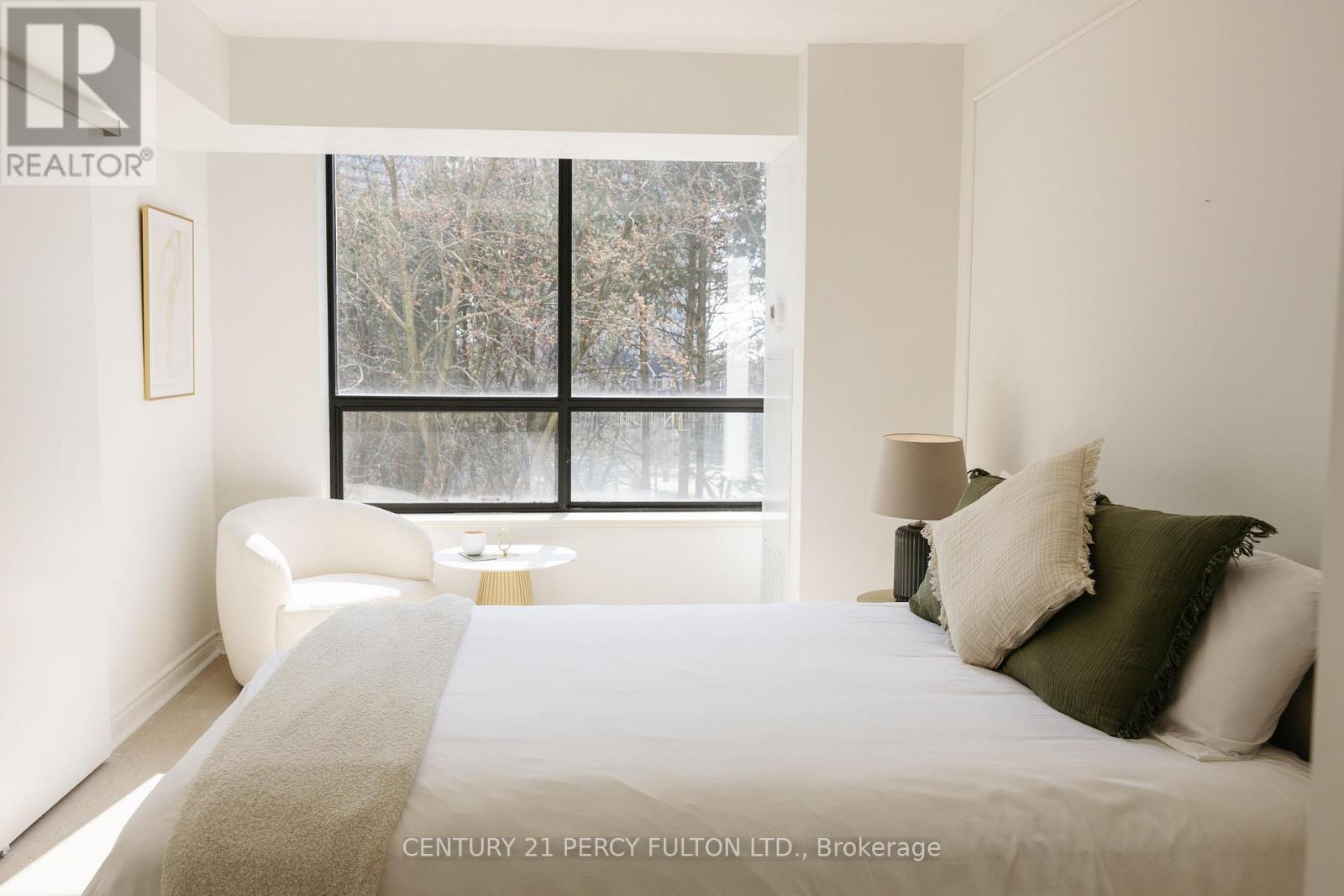 302 - 1 Ripley Avenue, Toronto, Ontario  M6S 4Z6 - Photo 10 - W12657656