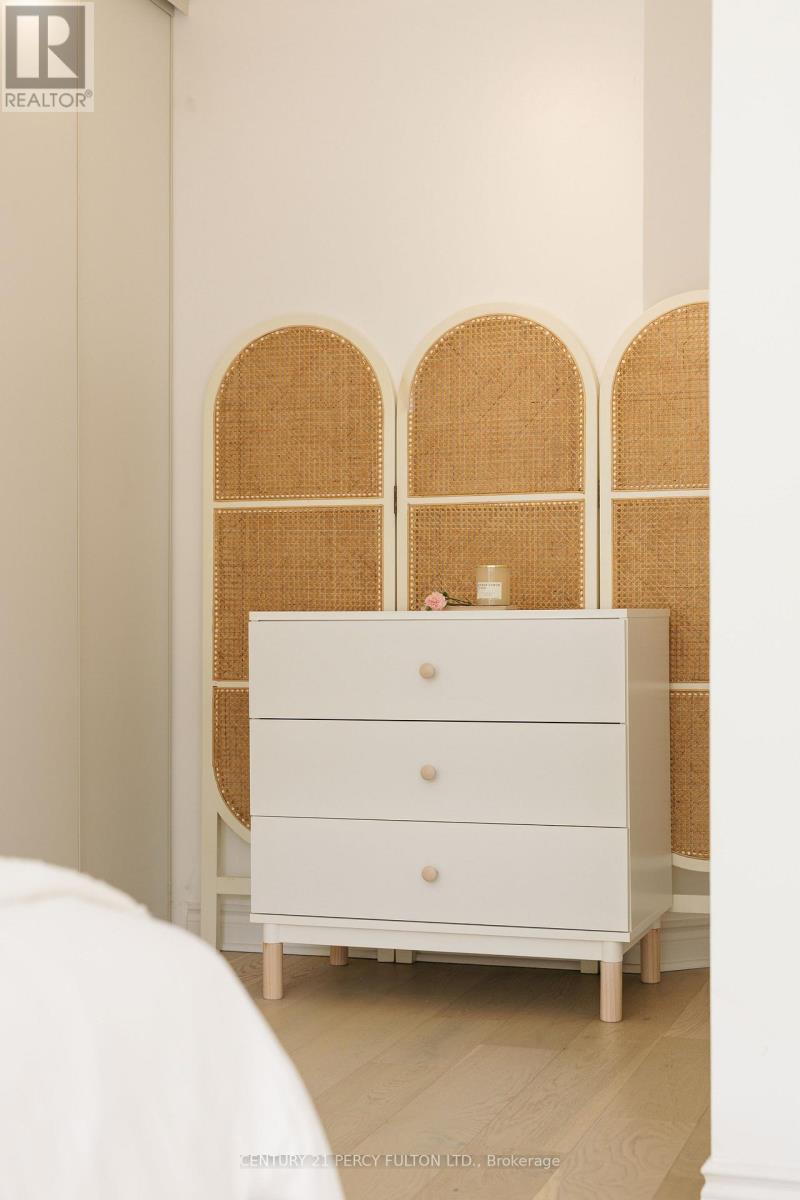 302 - 1 Ripley Avenue, Toronto, Ontario  M6S 4Z6 - Photo 13 - W12657656