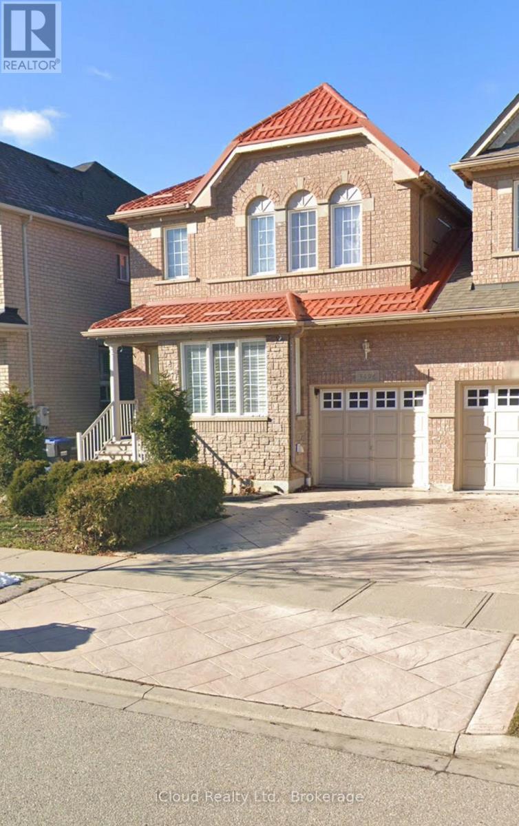 3496 Covent Crescent, Mississauga, Ontario  L5M 7K7 - Photo 2 - W12657664