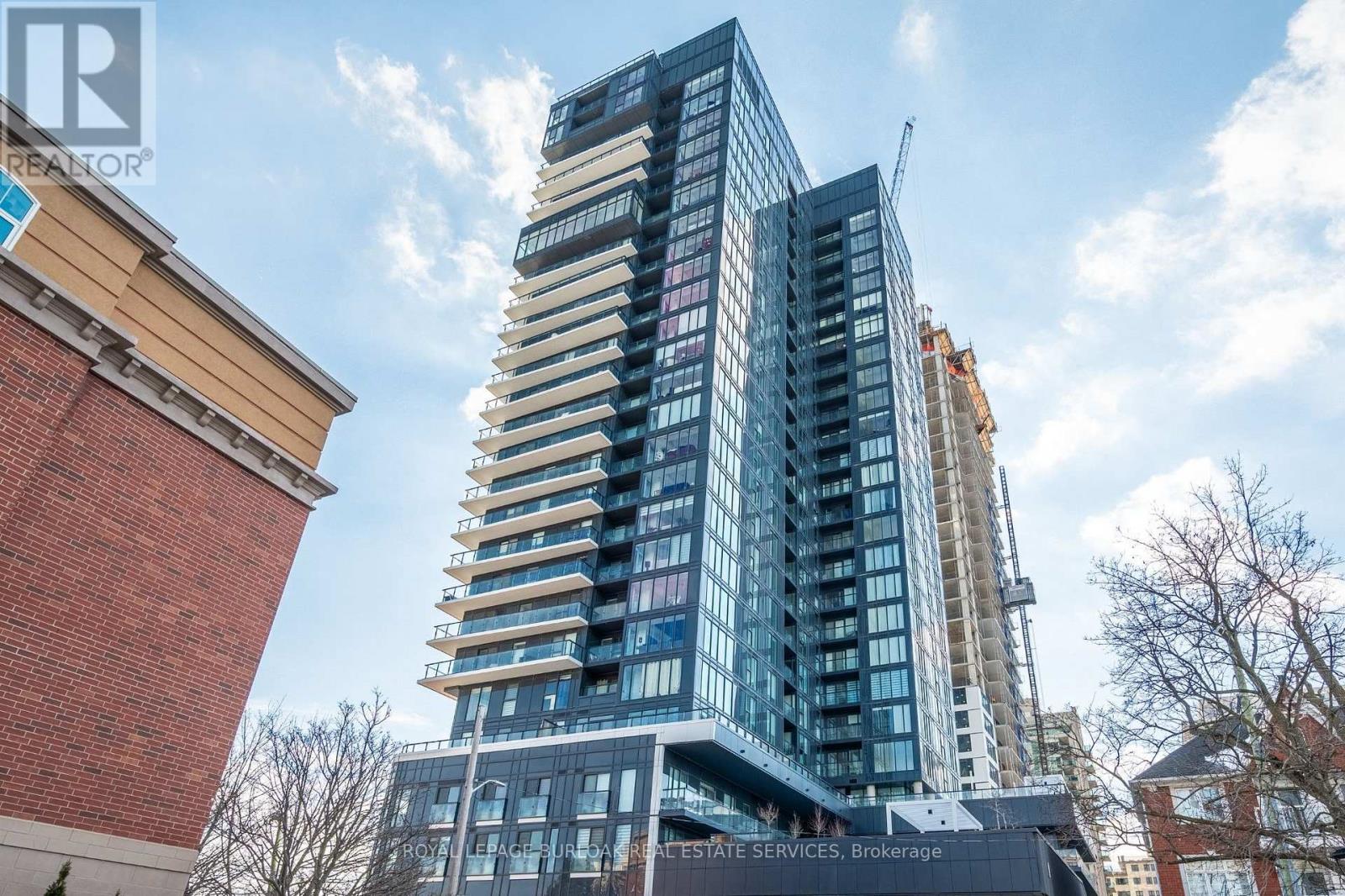 908 - 370 MARTHA STREET, Burlington, Ontario