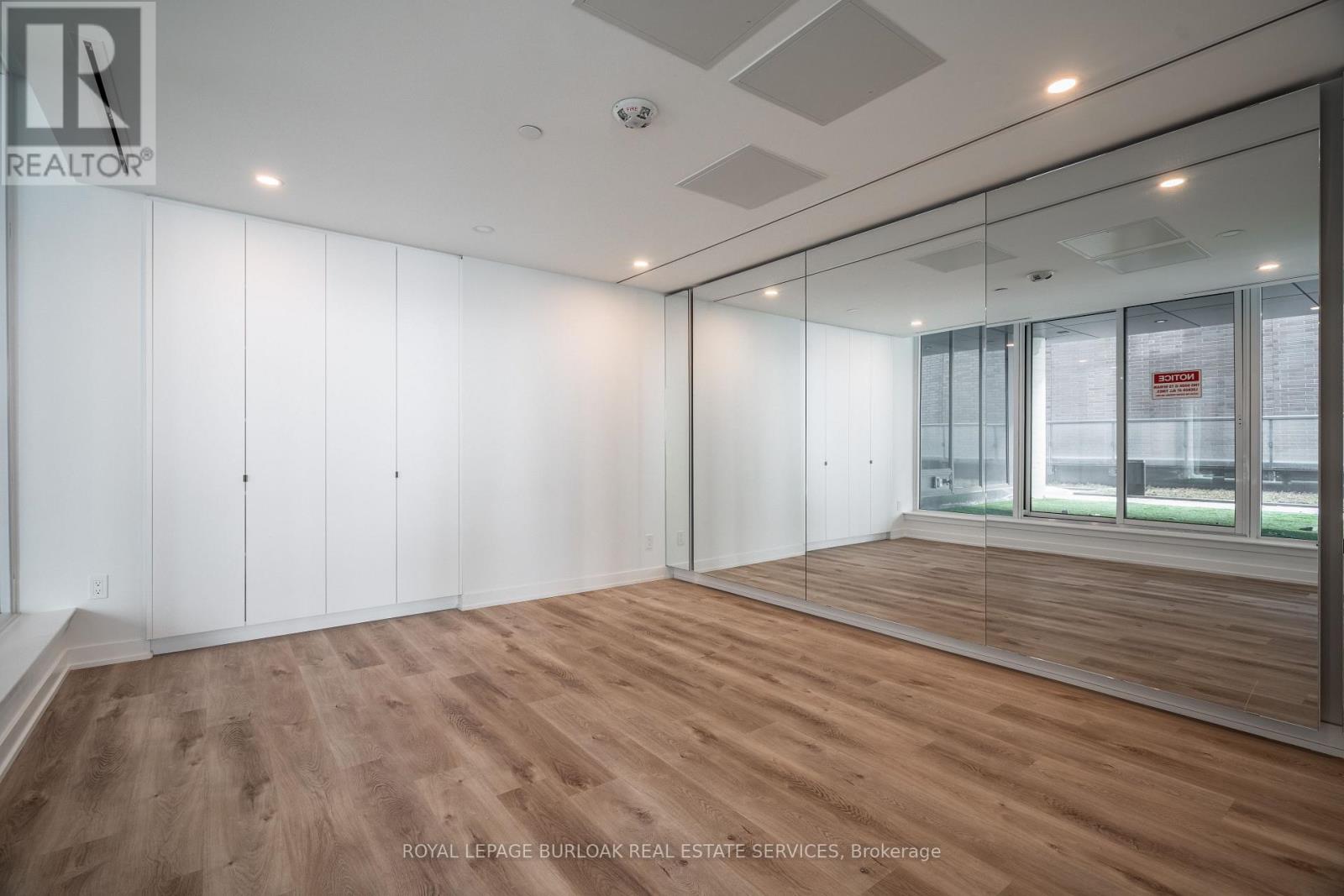 908 - 370 Martha Street, Burlington, Ontario  L7R 0G9 - Photo 22 - W12657674