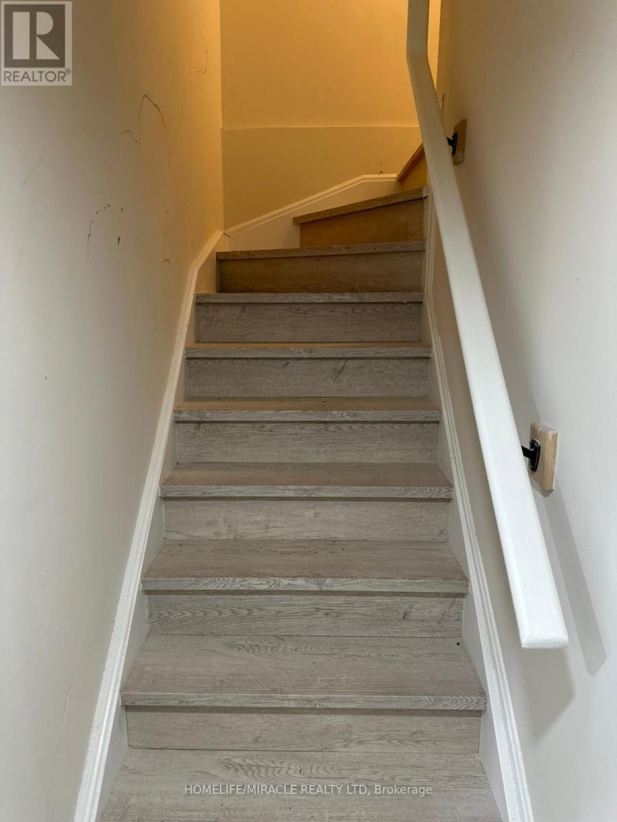 Unknown Address, ,     - Photo 2 - X12657618