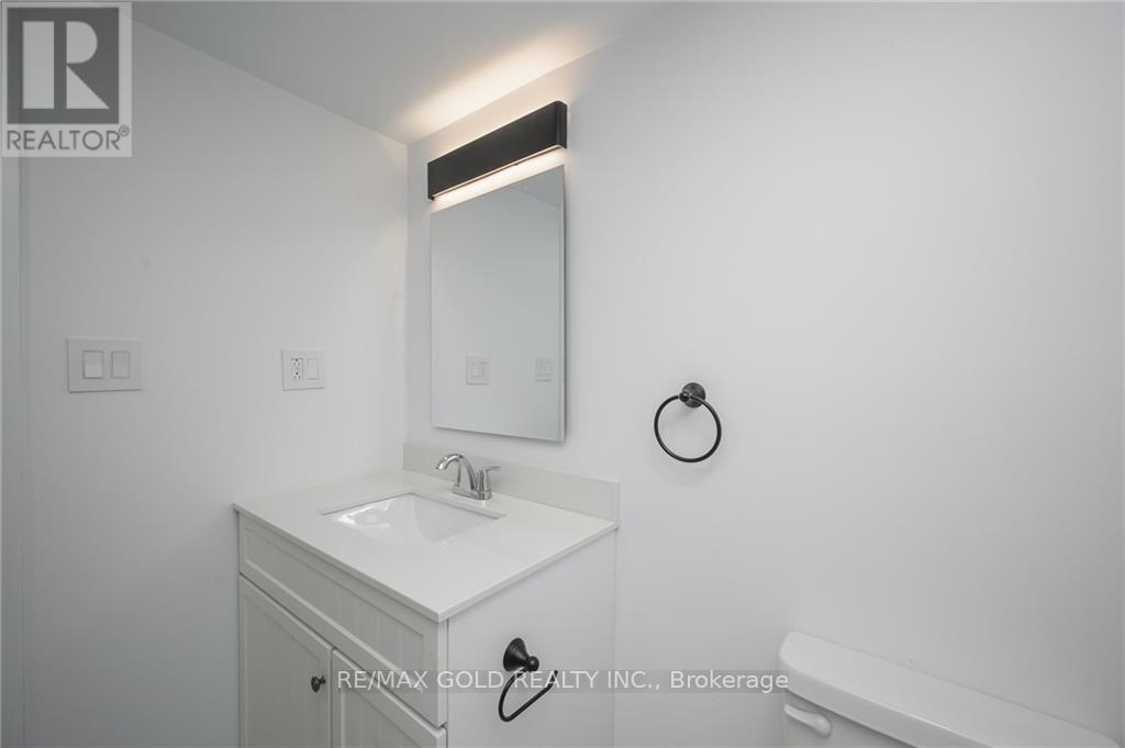 Bsmt - 54 Moxley Drive, Hamilton, Ontario  L8T 3Y7 - Photo 11 - X12657638