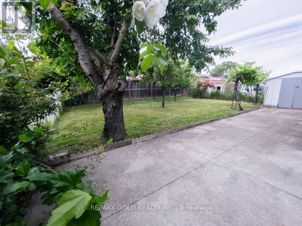 Bsmt - 54 Moxley Drive, Hamilton, Ontario  L8T 3Y7 - Photo 16 - X12657638