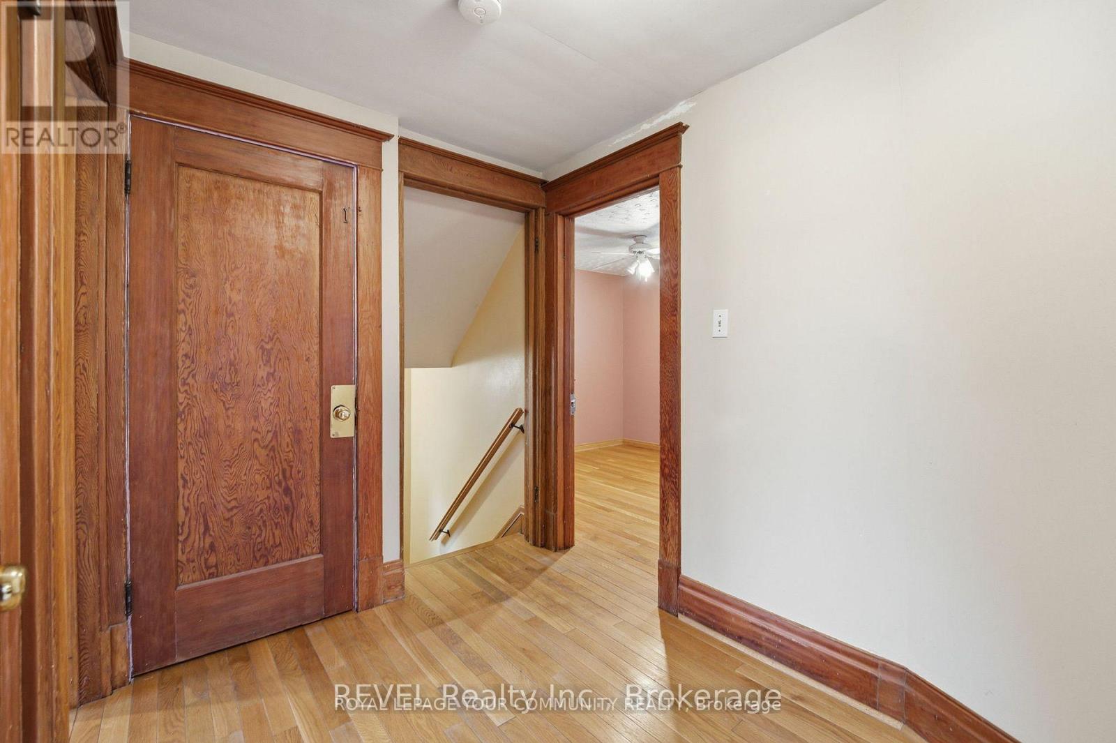 Upper - 4899 Morrison Street, Niagara Falls, Ontario  L2E 2C6 - Photo 16 - X12608206