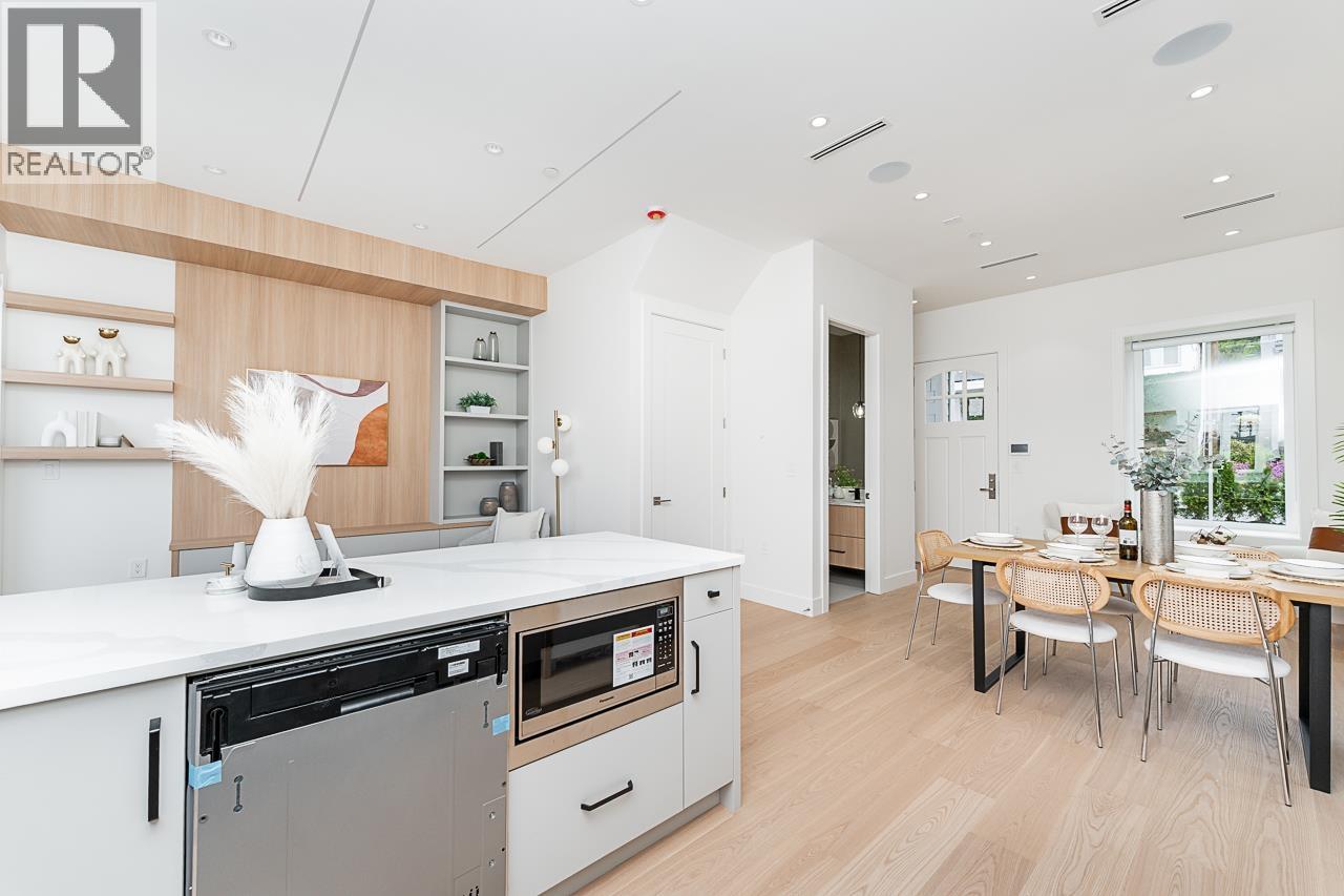 2 2837 Oliver Crescent, Vancouver, British Columbia  V6L 1T1 - Photo 6 - R3075458