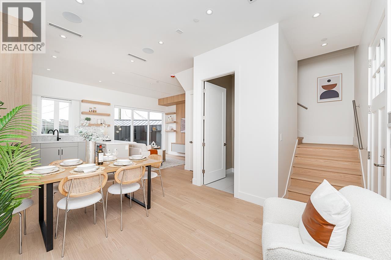 2 2837 Oliver Crescent, Vancouver, British Columbia  V6L 1T1 - Photo 3 - R3075458