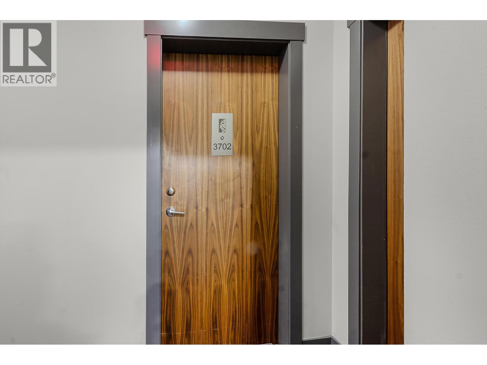 3702 4880 Bennett Street, Burnaby, British Columbia  V5H 0C1 - Photo 5 - R3075389