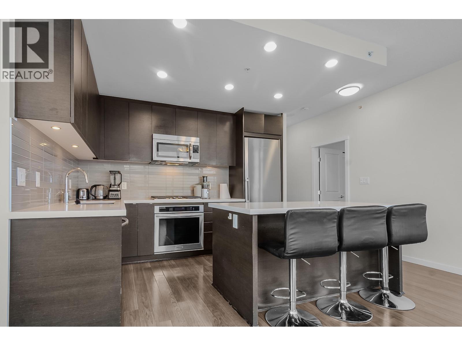 3702 4880 Bennett Street, Burnaby, British Columbia  V5H 0C1 - Photo 12 - R3075389