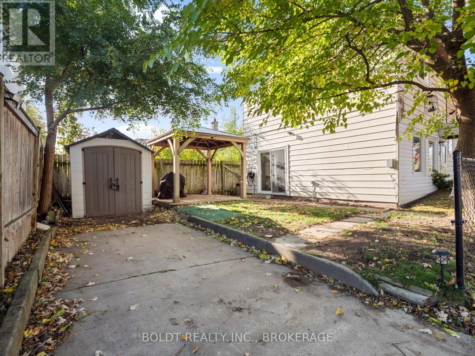 224 Oakdale Avenue, St. Catharines, Ontario  L2P 2K7 - Photo 26 - X12657710