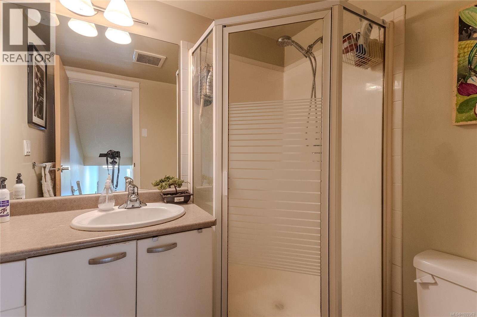 20 1019 North Park St, Victoria, British Columbia  V8T 5L4 - Photo 17 - 1022362