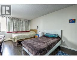 906 620 SEVENTH AVENUE