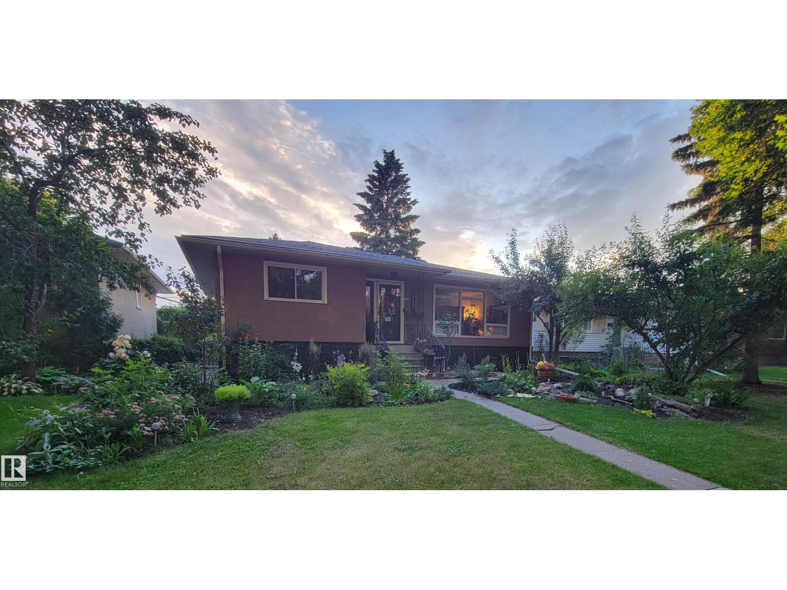 10332 78 St Nw, Edmonton, Alberta  T6A 3E5 - Photo 52 - E4468894