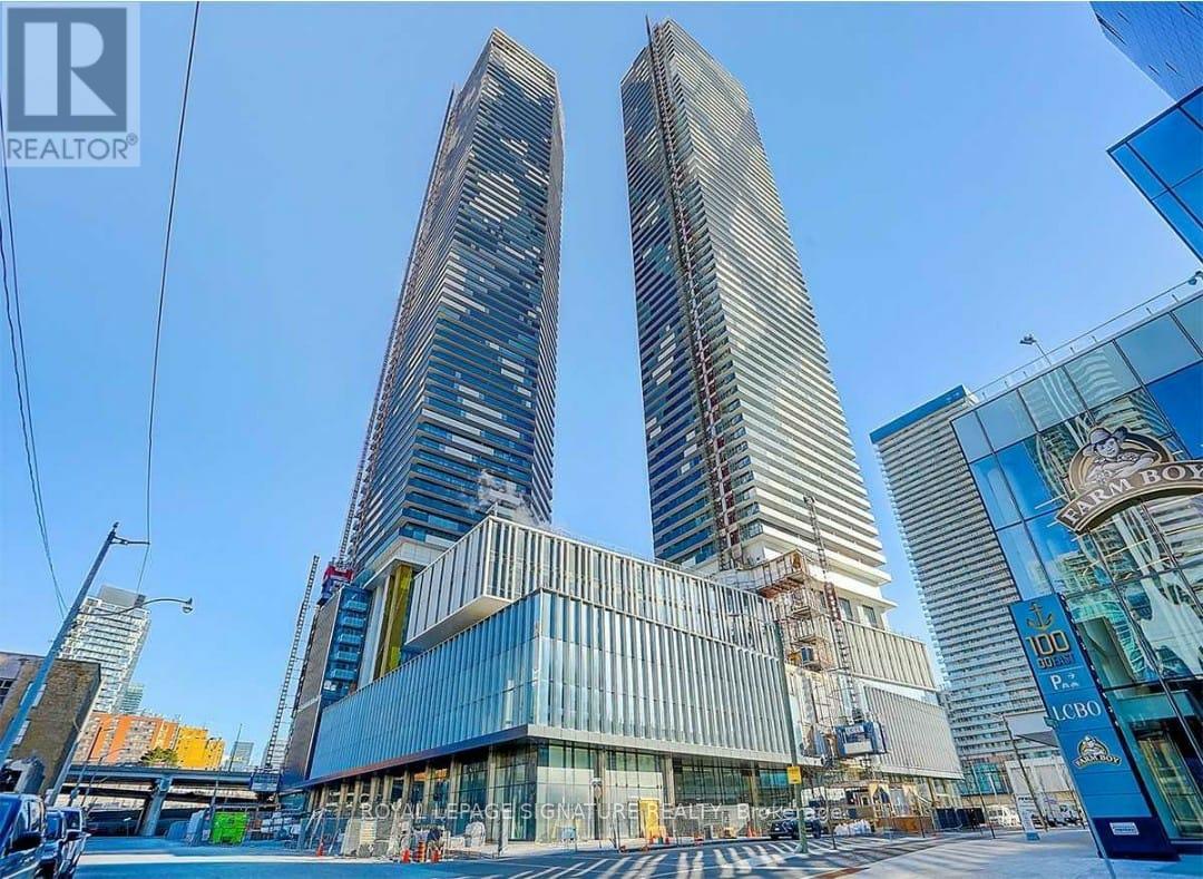 6003 - 138 Downes Street, Toronto, Ontario  M5E 0E4 - Photo 1 - C12657704