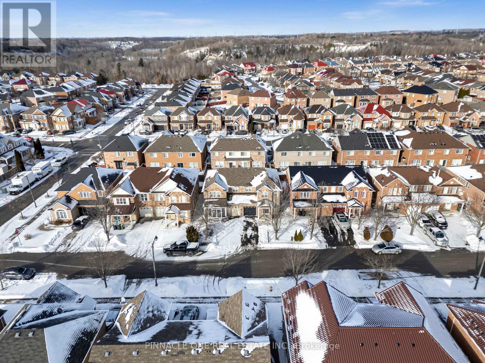 80 Millcar Drive, Toronto, Ontario  M1B 6G3 - Photo 7 - E12657706