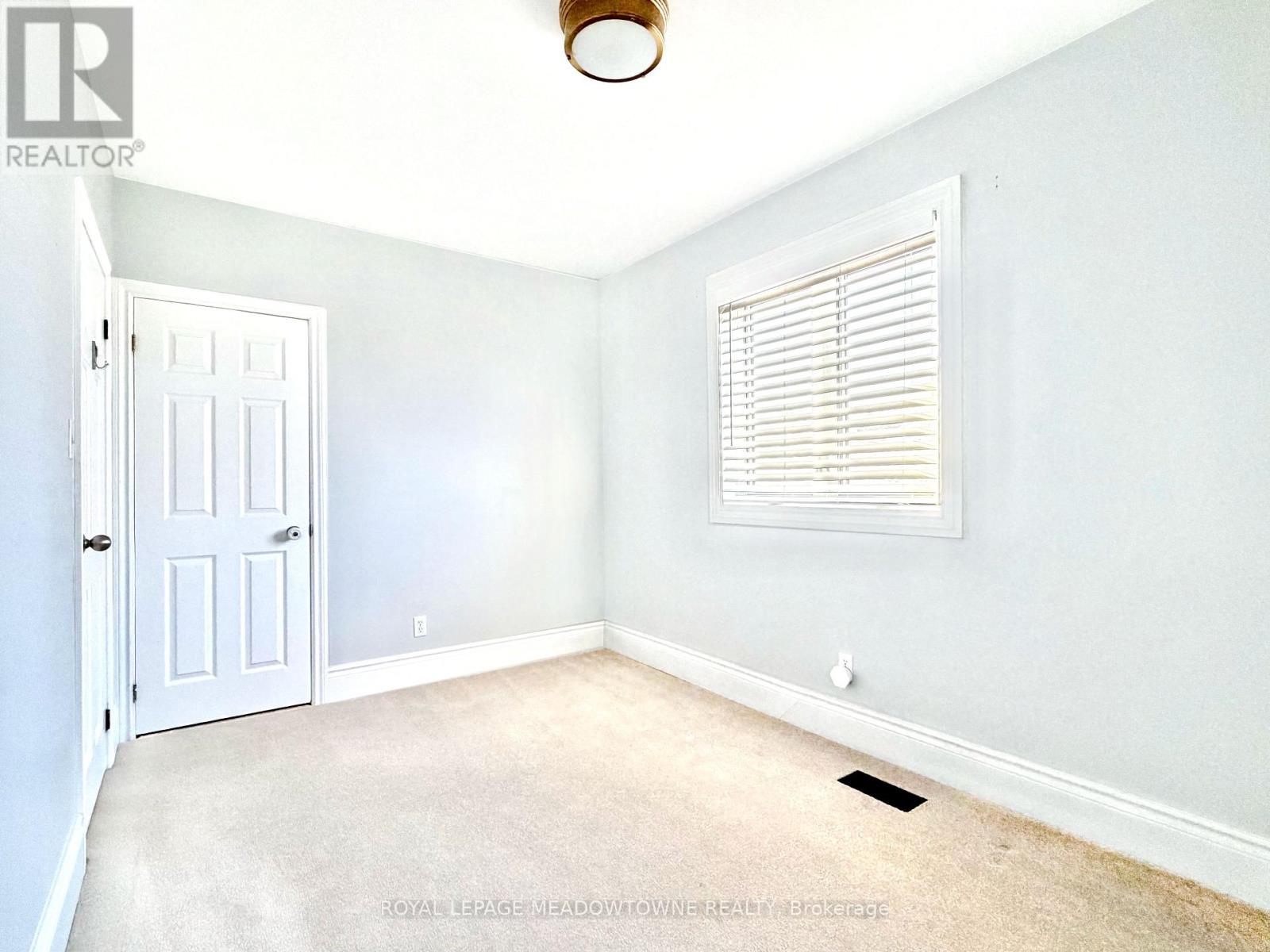 17 Kersdale Avenue, Toronto, Ontario  M6M 1C9 - Photo 21 - W12657720