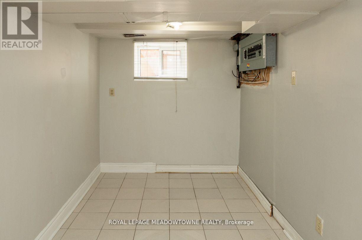 17 Kersdale Avenue, Toronto, Ontario  M6M 1C9 - Photo 29 - W12657720