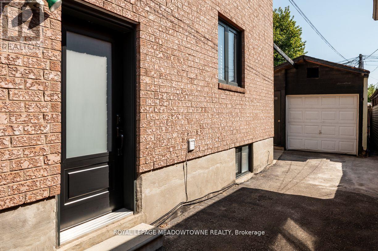 17 Kersdale Avenue, Toronto, Ontario  M6M 1C9 - Photo 32 - W12657720