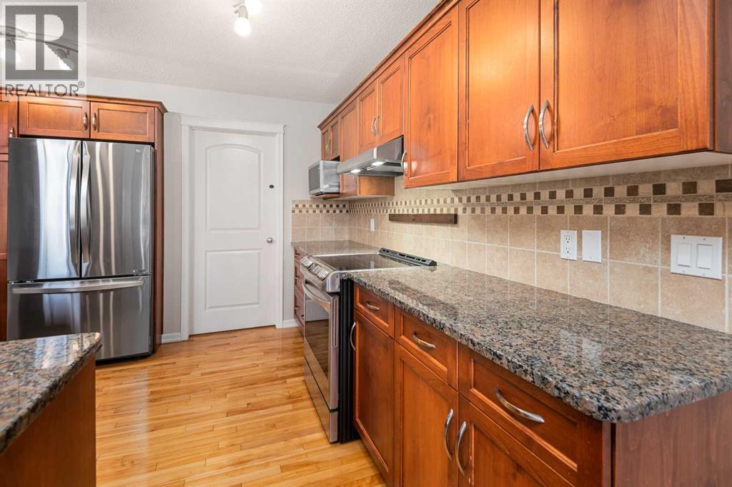 38 Autumn Gardens Se, Calgary, Alberta  T3M 0H7 - Photo 7 - A2265008