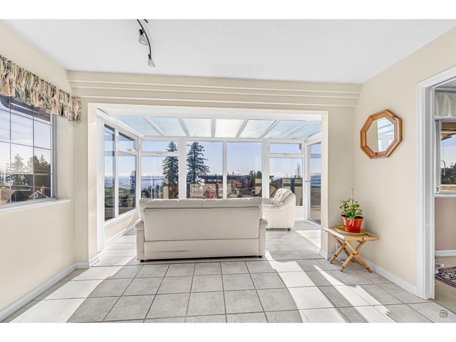 1191 FINLAY STREET, White Rock